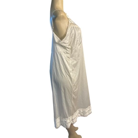 Vintage Women 20 Inner Image Cream Lace Slip Dress Nightgown Sleep Lounge - Picture 6 of 7